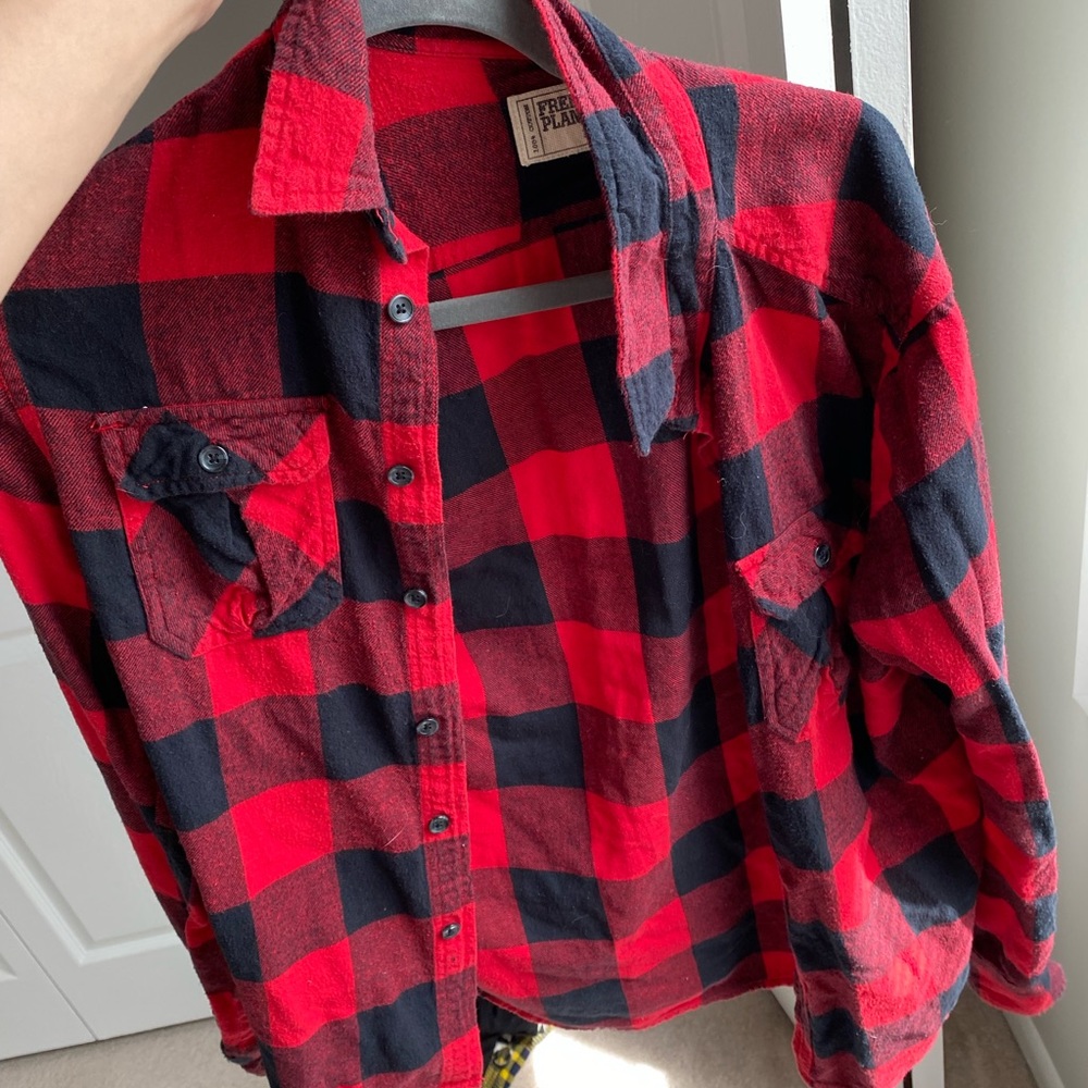 4 shirts bundle - Picture 2 of 6